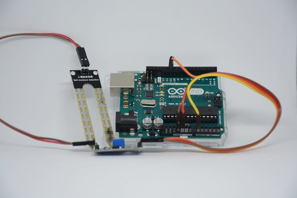 Bodenfeuchtesensor Aufbau mit Arduino